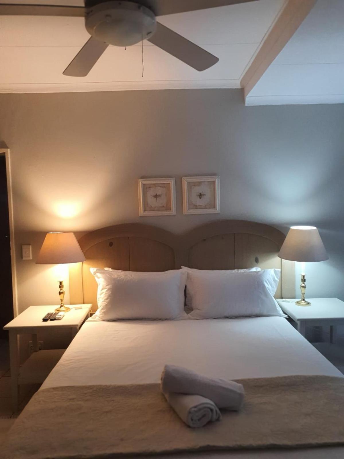 Pecan Farm Guesthouse Louis Trichardt Extérieur photo