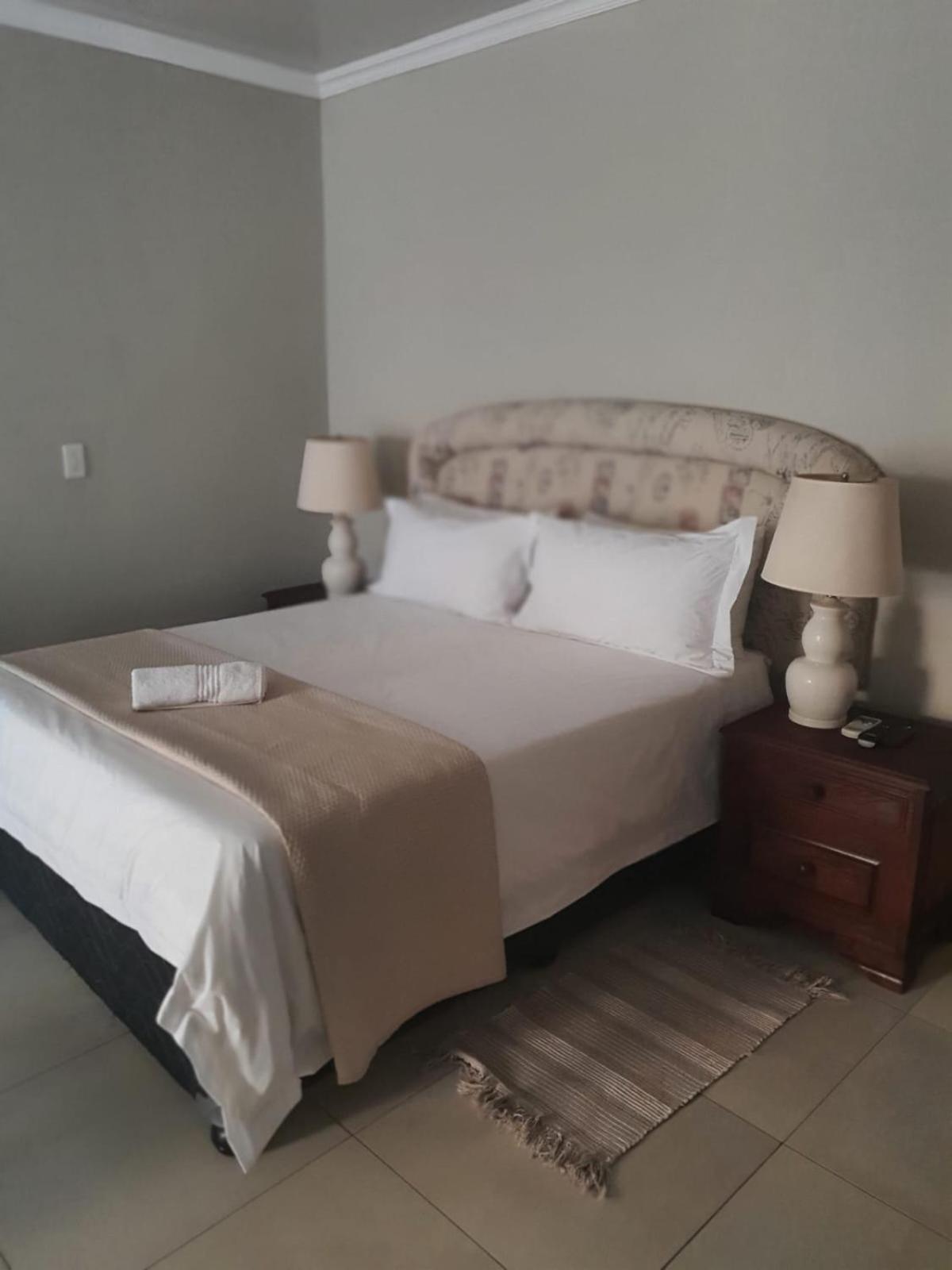 Pecan Farm Guesthouse Louis Trichardt Extérieur photo