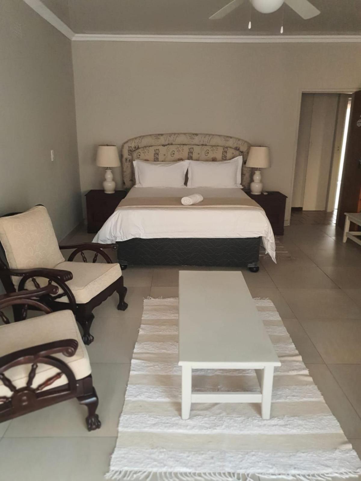 Pecan Farm Guesthouse Louis Trichardt Extérieur photo