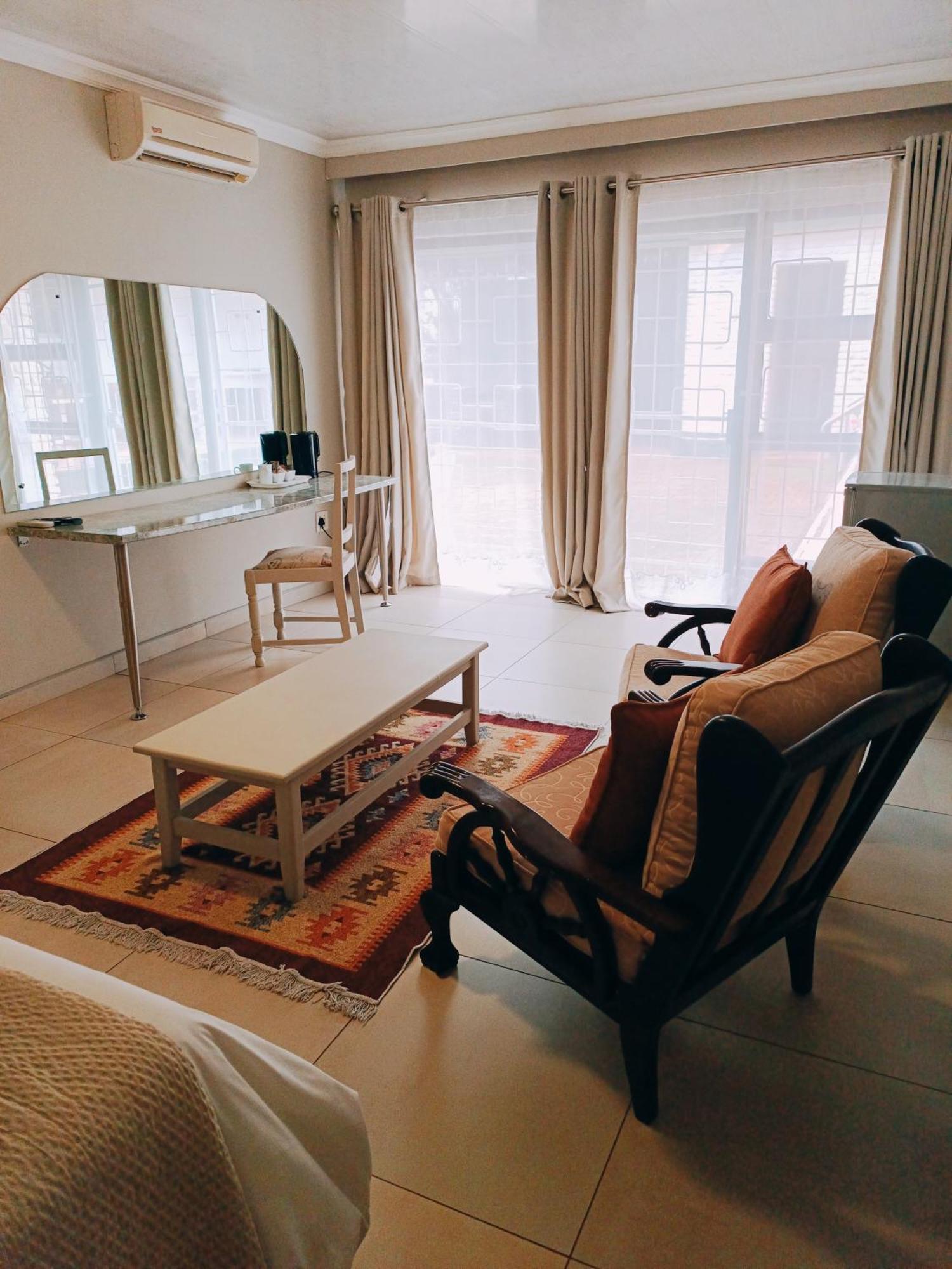 Pecan Farm Guesthouse Louis Trichardt Extérieur photo